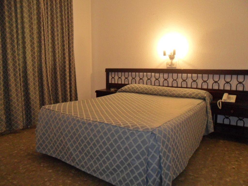 Hostal Ronda Kordoba Ruang foto