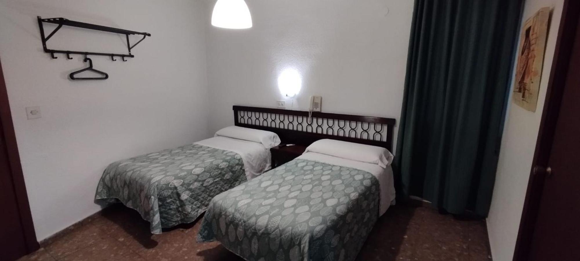 Hostal Ronda Kordoba Bagian luar foto