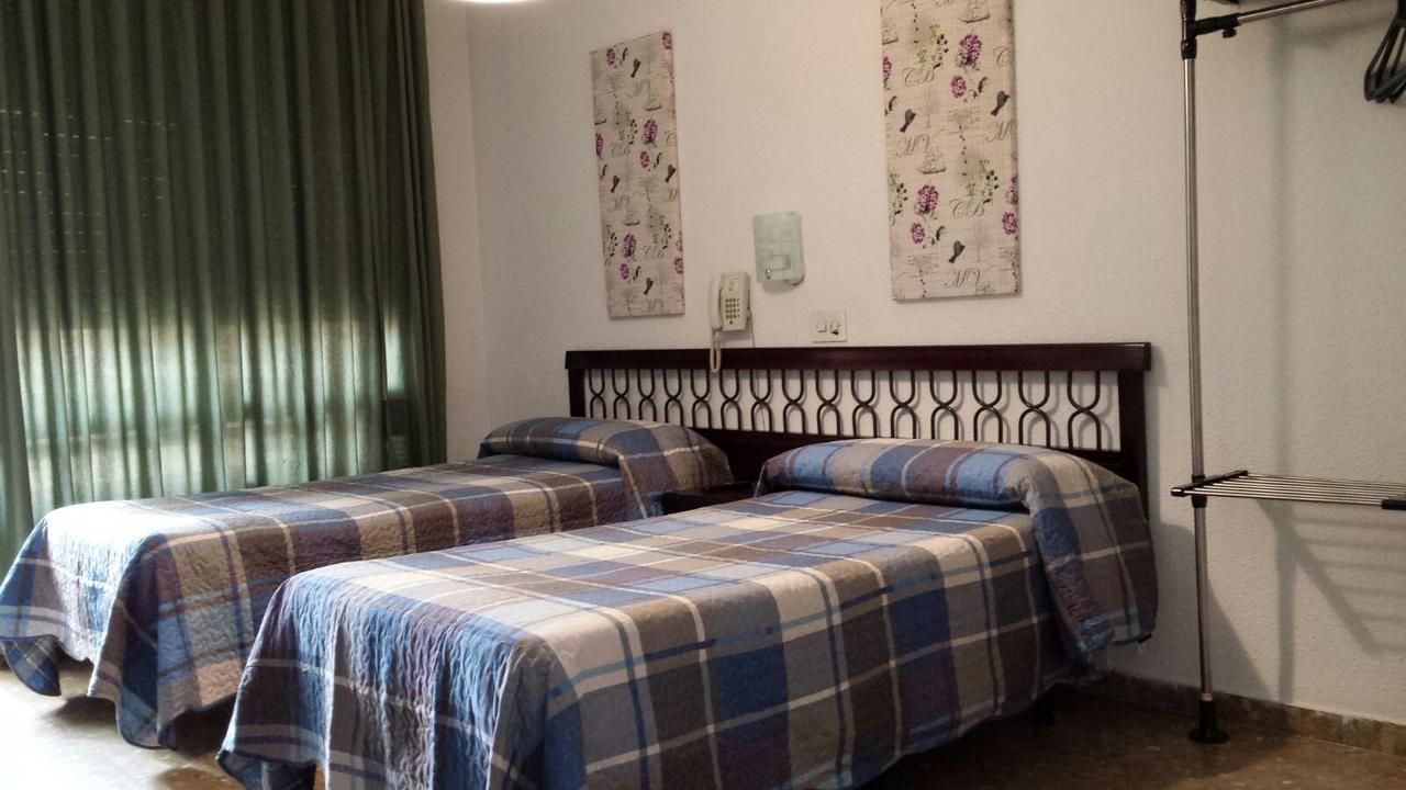 Hostal Ronda Kordoba Bagian luar foto
